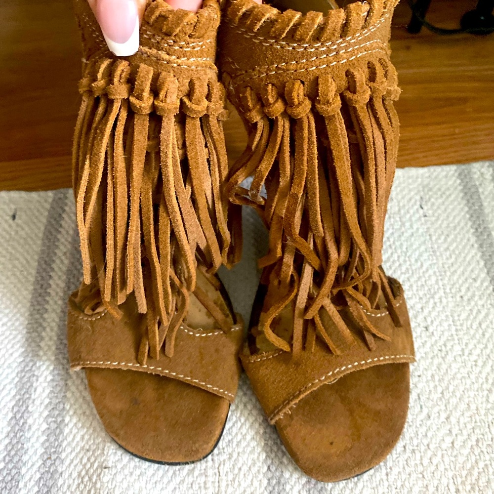 High heels sandals
